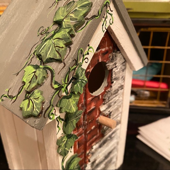 Birdhouse - handpainted ⭐️. Zoom in for details! - Picture 6 of 11